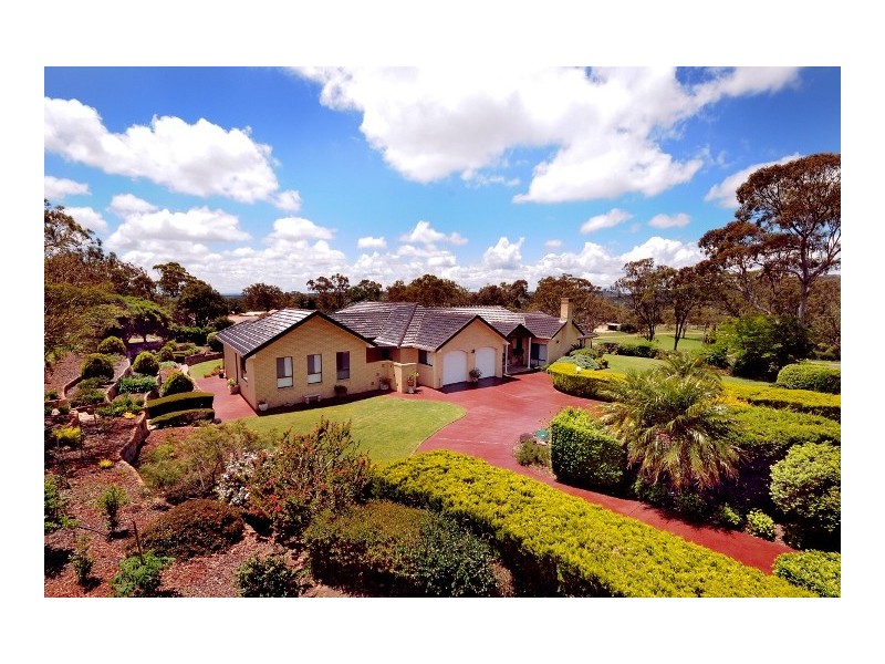 1 Abif Street, Cotswold Hills QLD 4350
