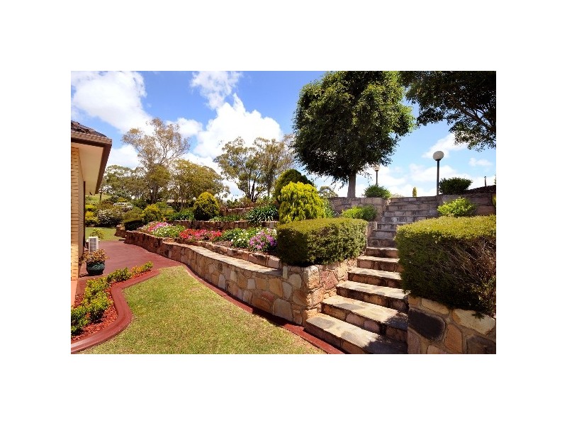 1 Abif Street, Cotswold Hills QLD 4350