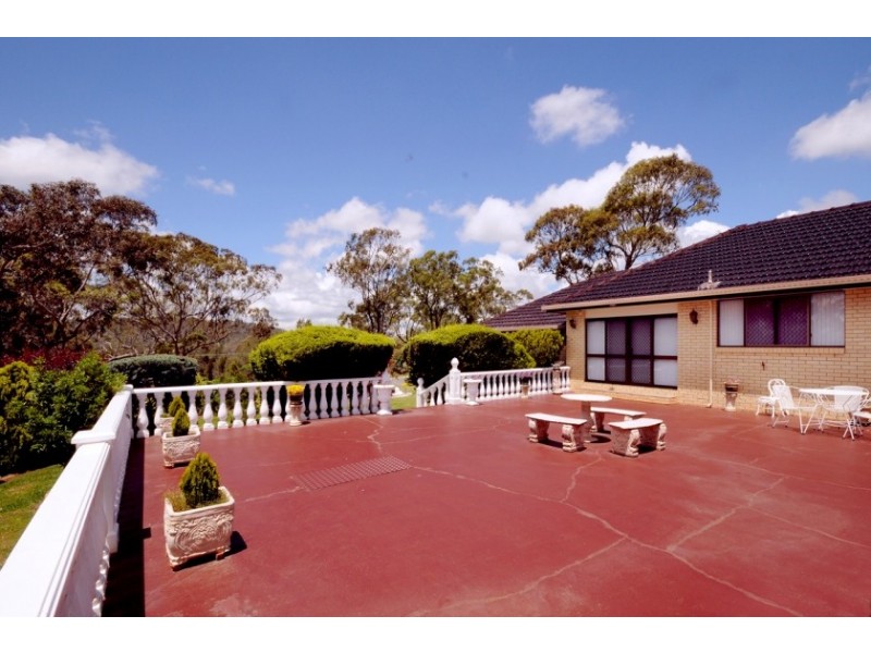 1 Abif Street, Cotswold Hills QLD 4350