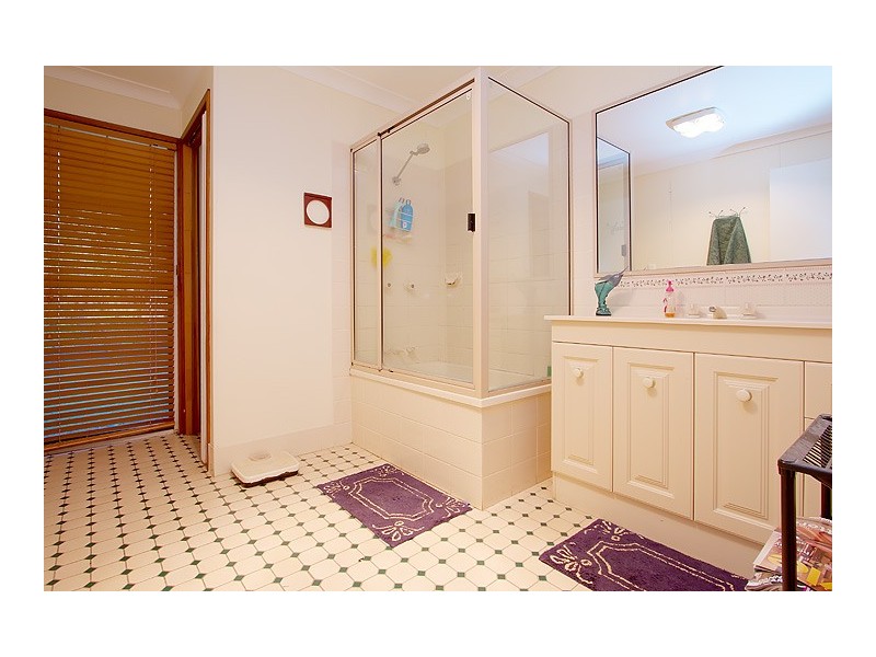 7 Sylvan Court, Glenvale QLD 4350