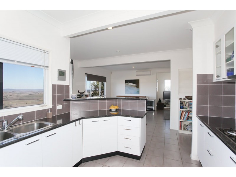 36 Panoramic Drive, Preston QLD 4352