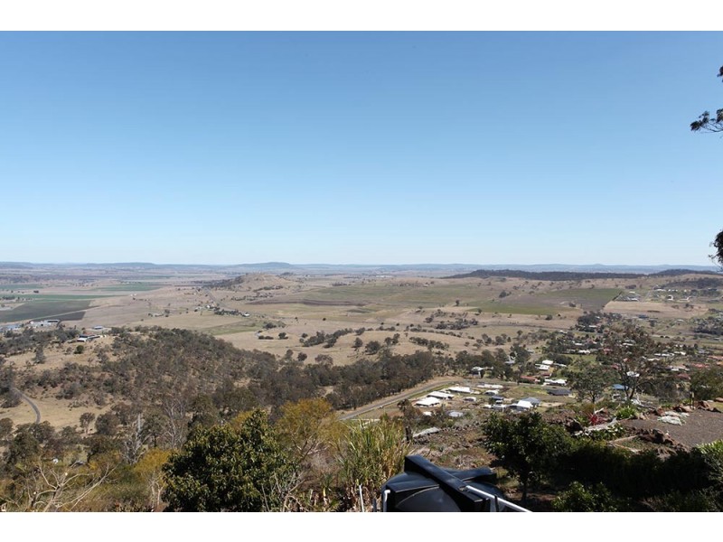 36 Panoramic Drive, Preston QLD 4352