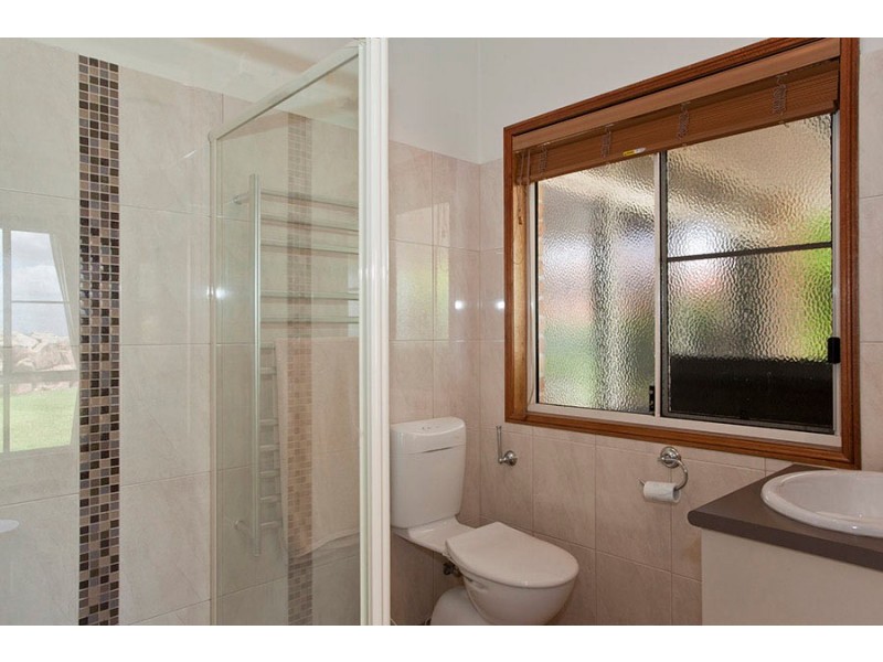 1 Keira Court, Blue Mountain Heights QLD 4350