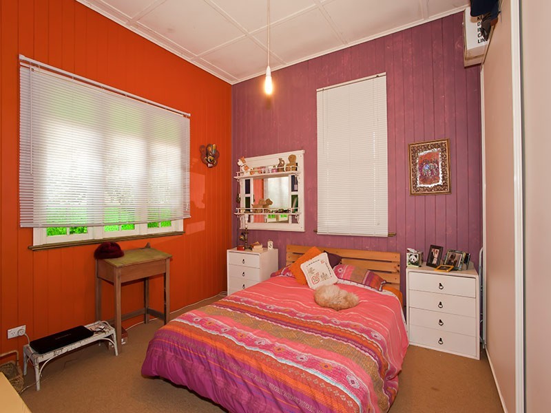 25 Anzac Avenue, Newtown QLD 4350