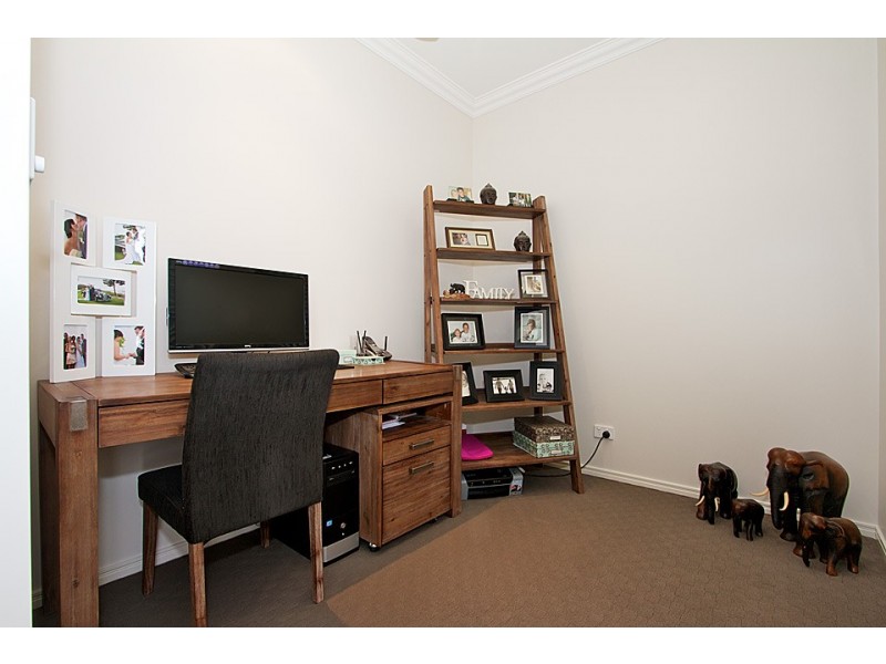 33 Currawong Drive, Highfields QLD 4352