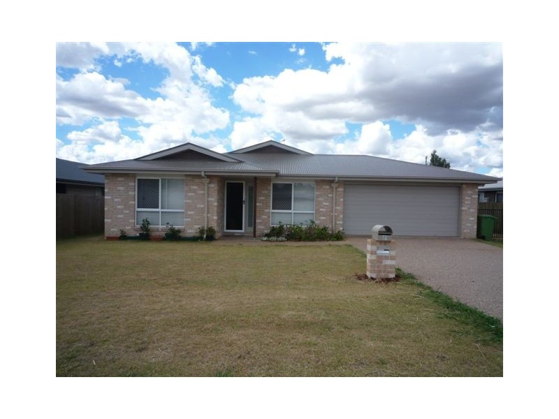5 Clive Street, Oakey QLD 4401