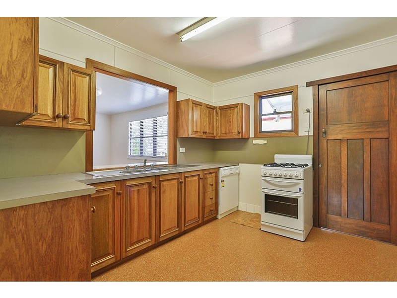 8 Campbell Street, East Toowoomba QLD 4350