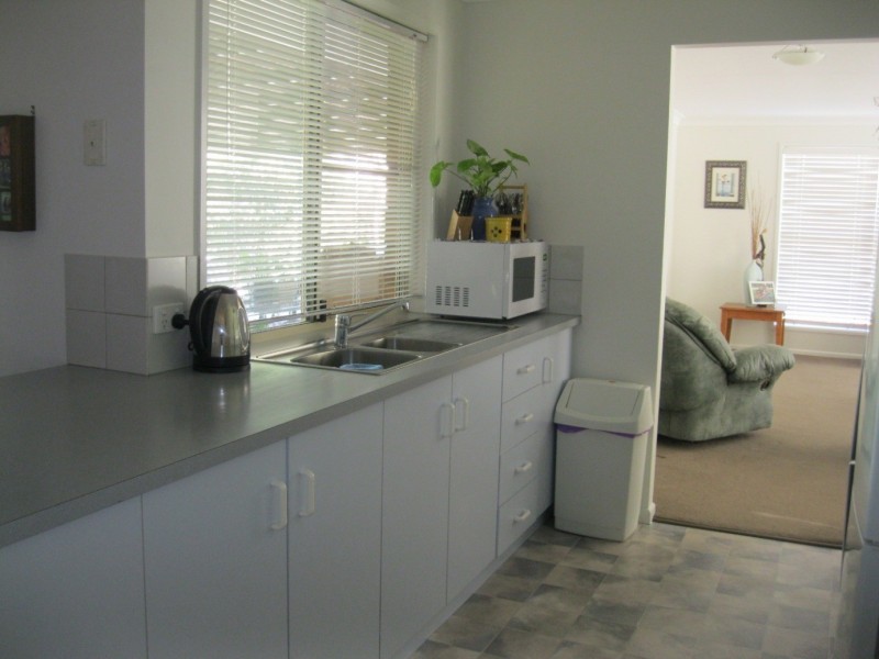 11 Eric Street, Cambooya QLD 4358