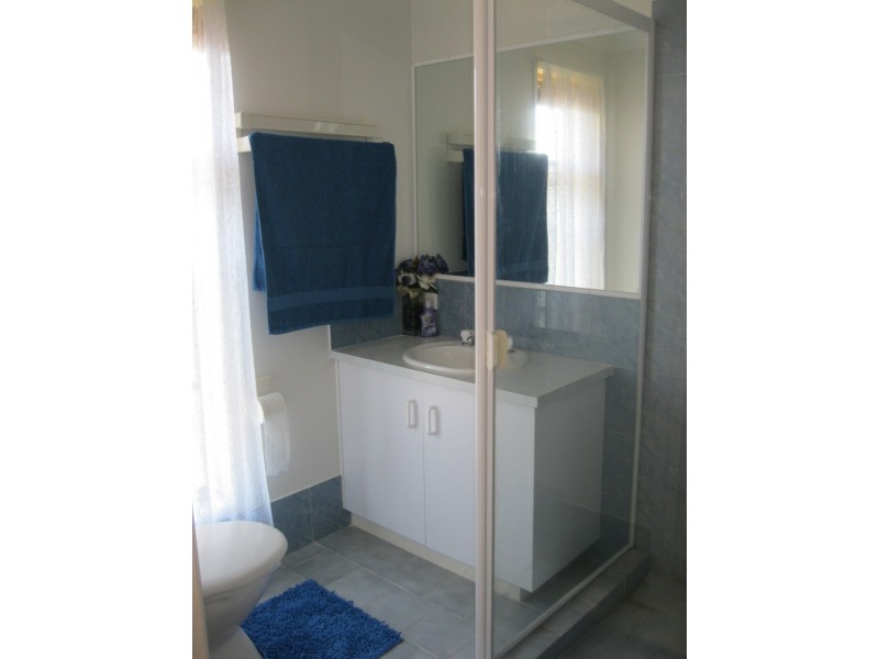 11 Eric Street, Cambooya QLD 4358