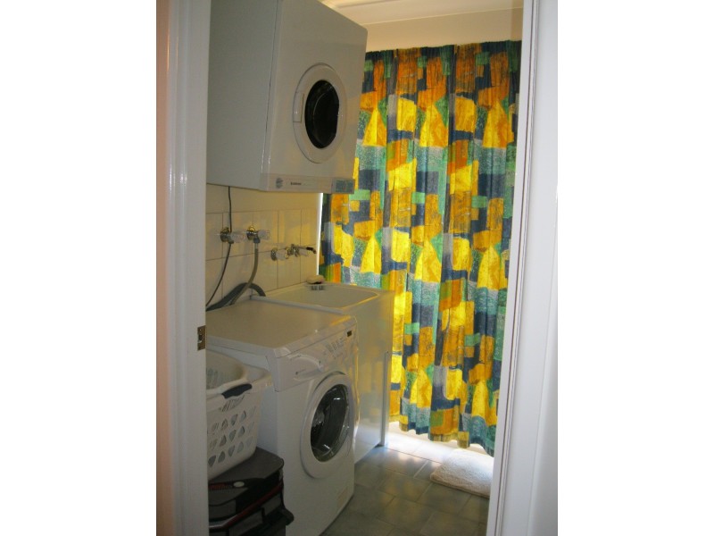 11 Eric Street, Cambooya QLD 4358