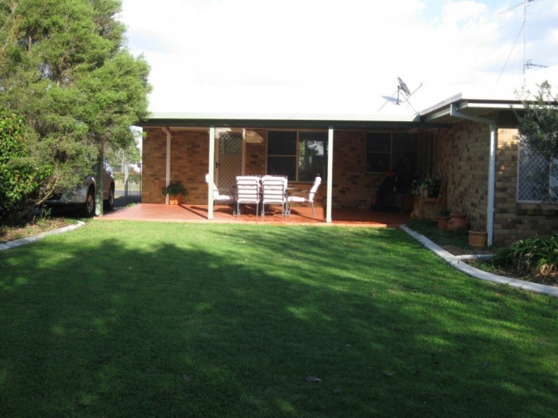 11 Eric Street, Cambooya QLD 4358