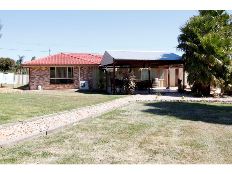 9 Carys Road, Glenvale QLD 4350