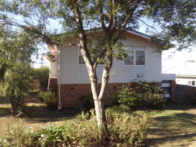 26 Catto Street, Centenary Heights QLD 4350