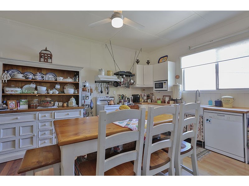 33 McIntyre Street, Centenary Heights QLD 4350