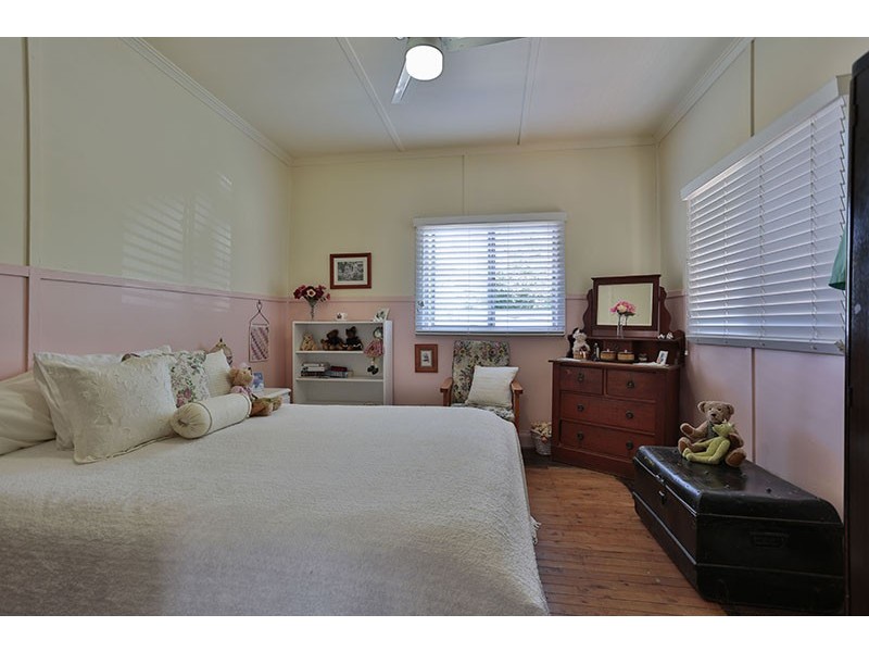 33 McIntyre Street, Centenary Heights QLD 4350