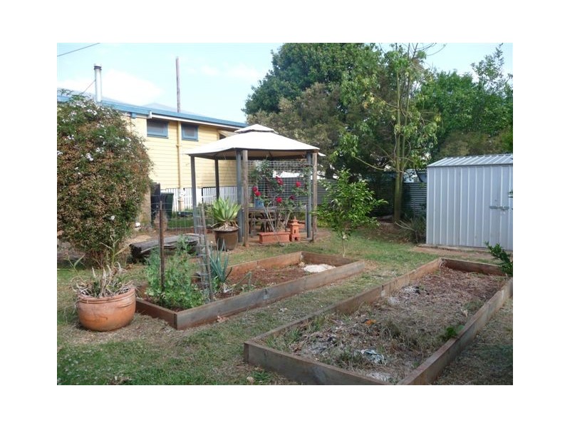 33 McIntyre Street, Centenary Heights QLD 4350