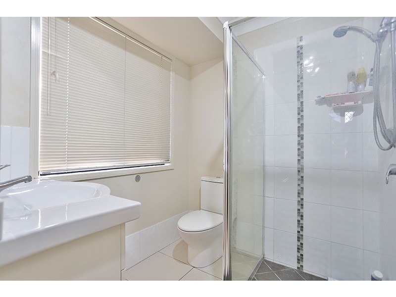 4 Barambah Street, Glenvale QLD 4350