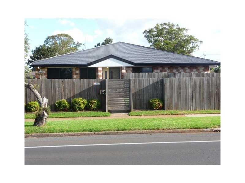 3/214 Taylor Street, Newtown QLD 4350