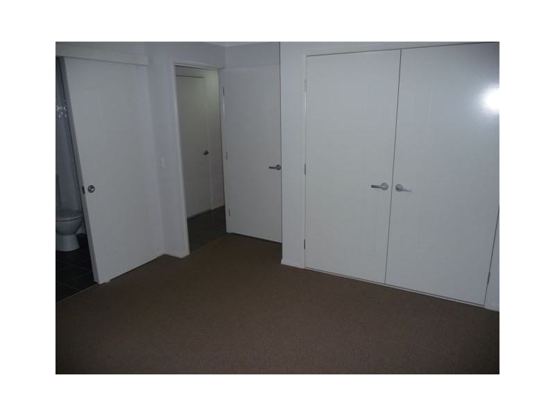 3/214 Taylor Street, Newtown QLD 4350