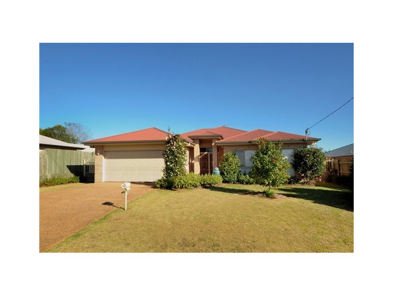 313 Ramsay Street, Middle Ridge QLD 4350