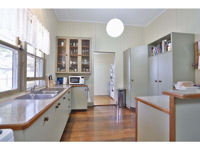 253 Geddes Street, Centenary Heights QLD 4350