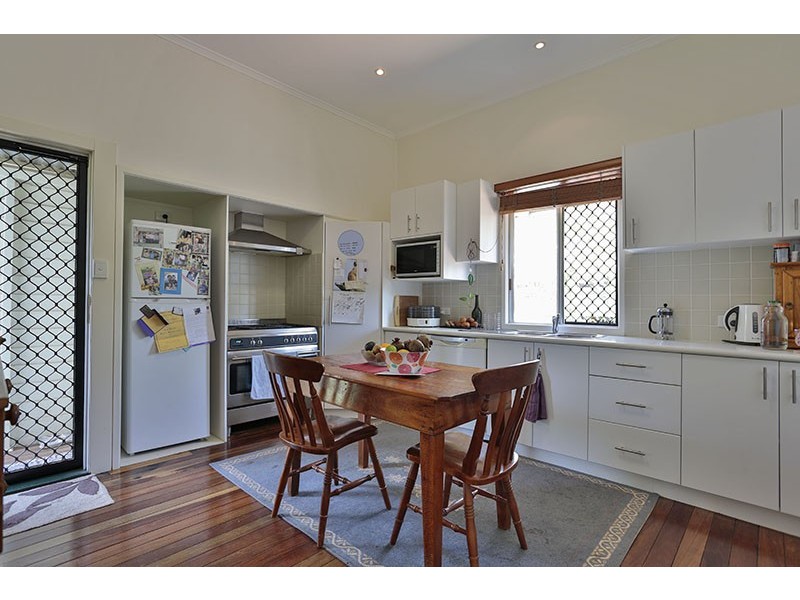 4 George Street, East Toowoomba QLD 4350