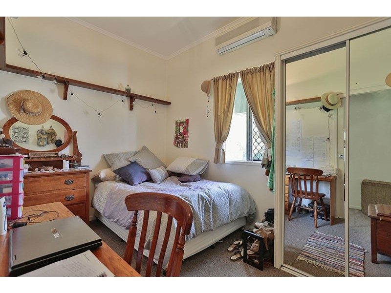 4 George Street, East Toowoomba QLD 4350