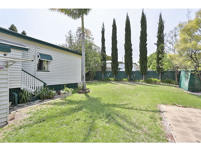 4 George Street, East Toowoomba QLD 4350