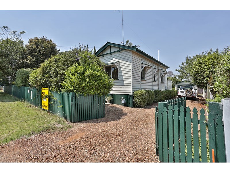 4 George Street, East Toowoomba QLD 4350