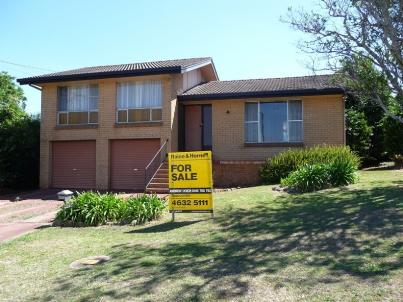 17 Martini Street, Mount Lofty QLD 4350