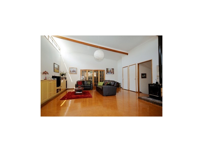 24 Murphys Creek Road, Blue Mountain Heights QLD 4350