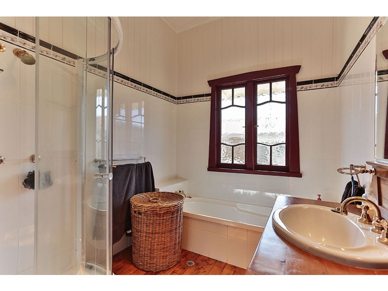 164 Taylor Street, Newtown QLD 4350