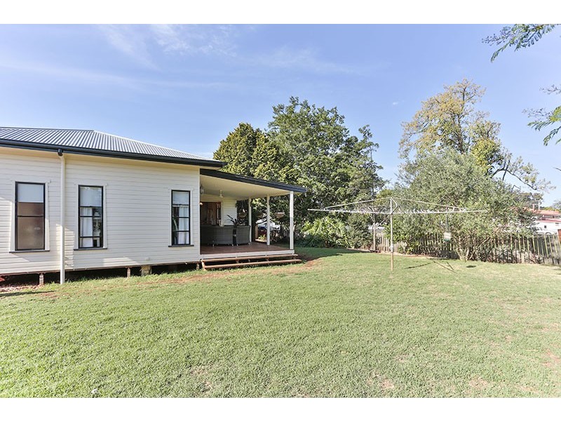 164 Taylor Street, Newtown QLD 4350