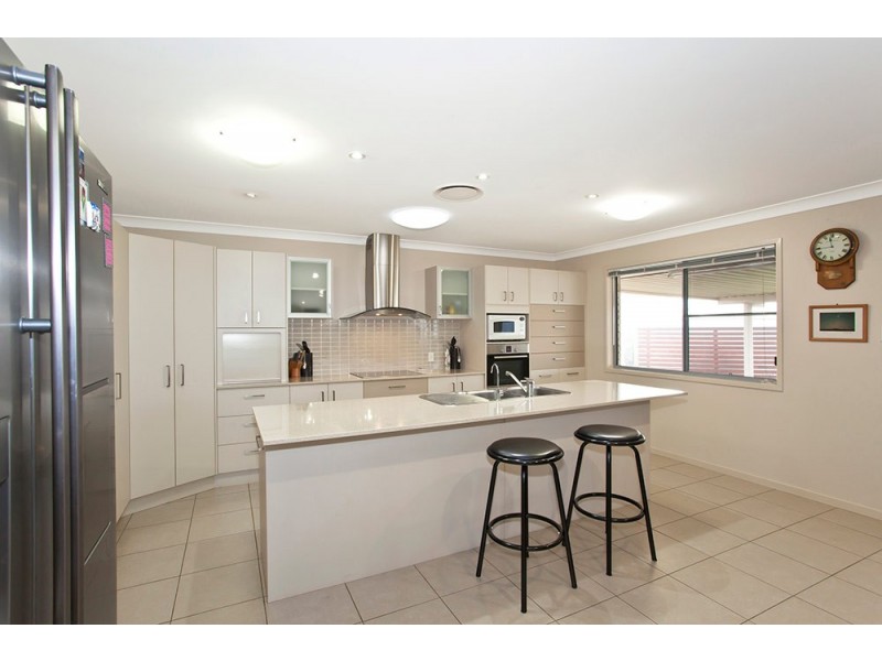 32 Bunya View Drive, Highfields QLD 4352