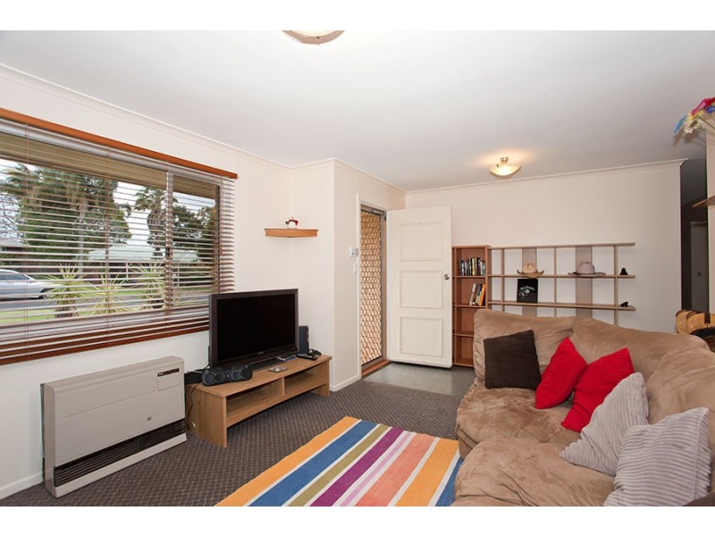 34 Seppelt Street, Wilsonton Heights QLD 4350