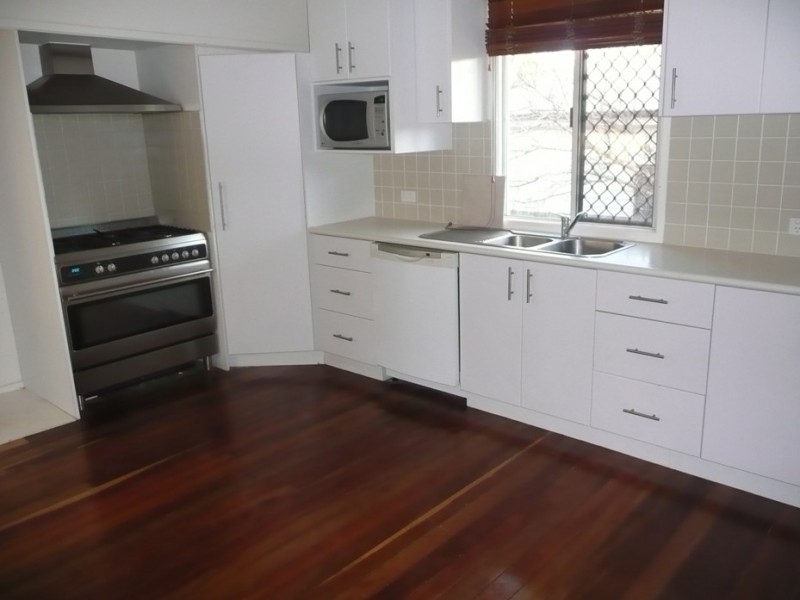 4 George Street, East Toowoomba QLD 4350