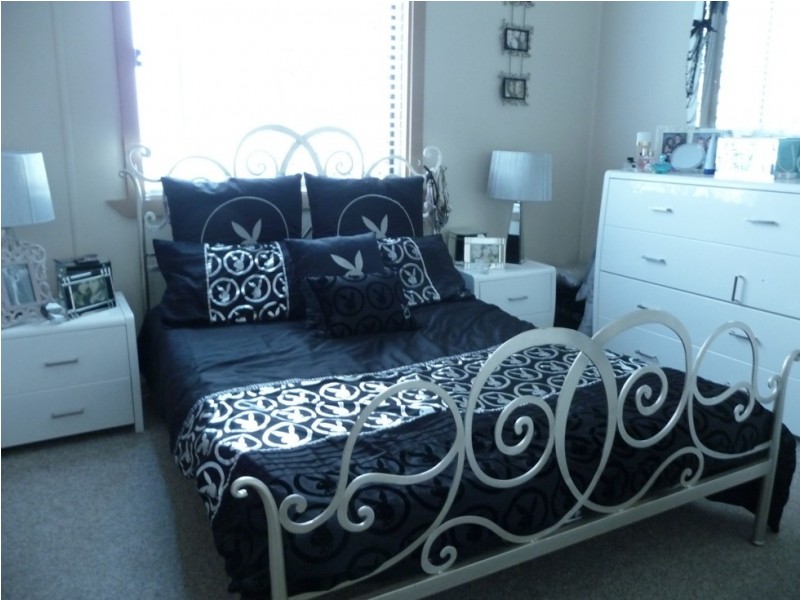 126 Stuart Street, Mount Lofty QLD 4350