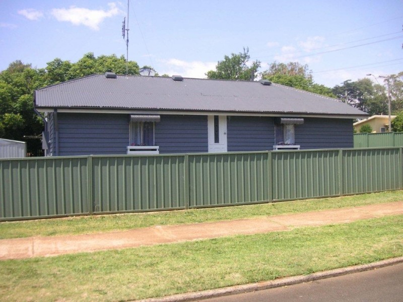 30 Ascot Street, Newtown QLD 4350