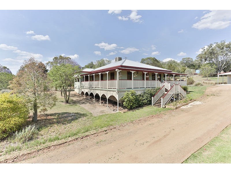 32 Goombungee Road, Kingsthorpe QLD 4400