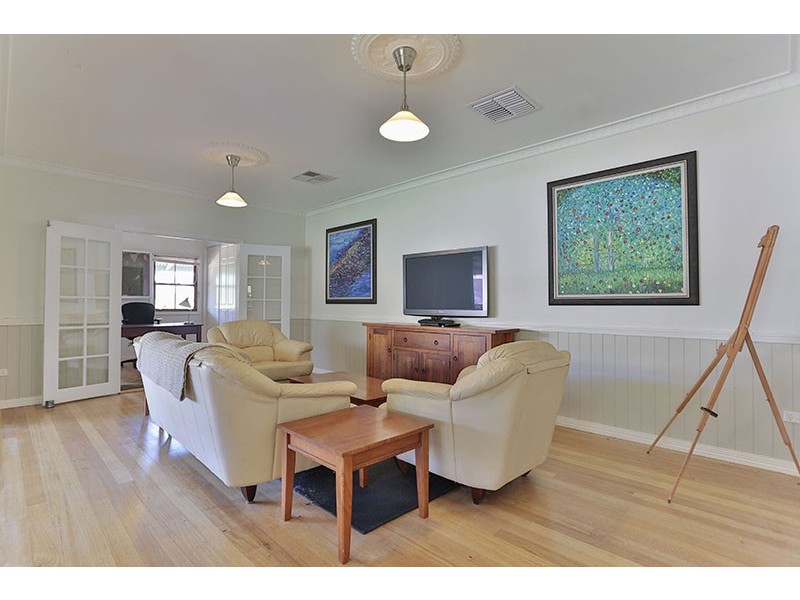 32 Goombungee Road, Kingsthorpe QLD 4400