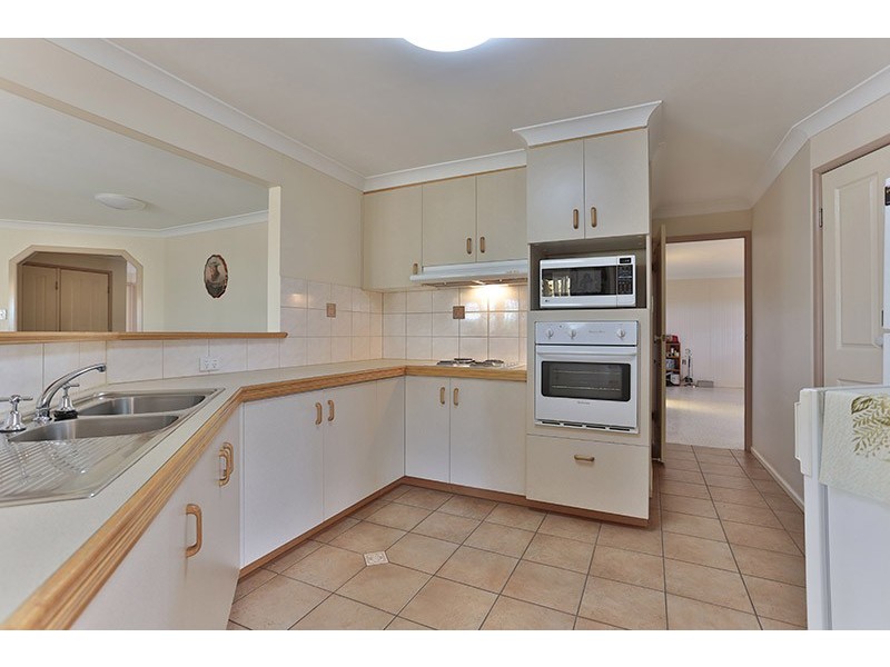 22 Harvey Road, Glenvale QLD 4350