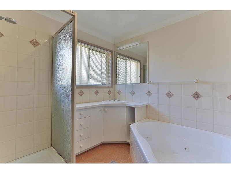 22 Harvey Road, Glenvale QLD 4350