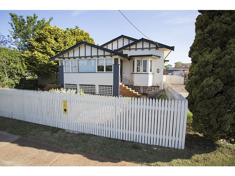 164 Taylor Street, Newtown QLD 4350