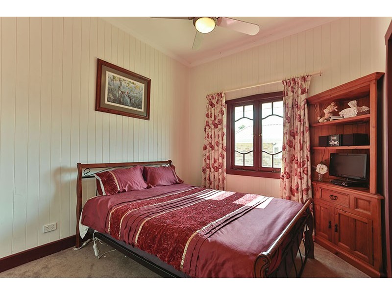 164 Taylor Street, Newtown QLD 4350