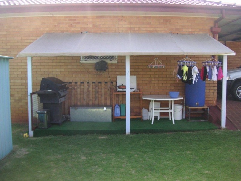 28 Tara Street, Wilsonton QLD 4350