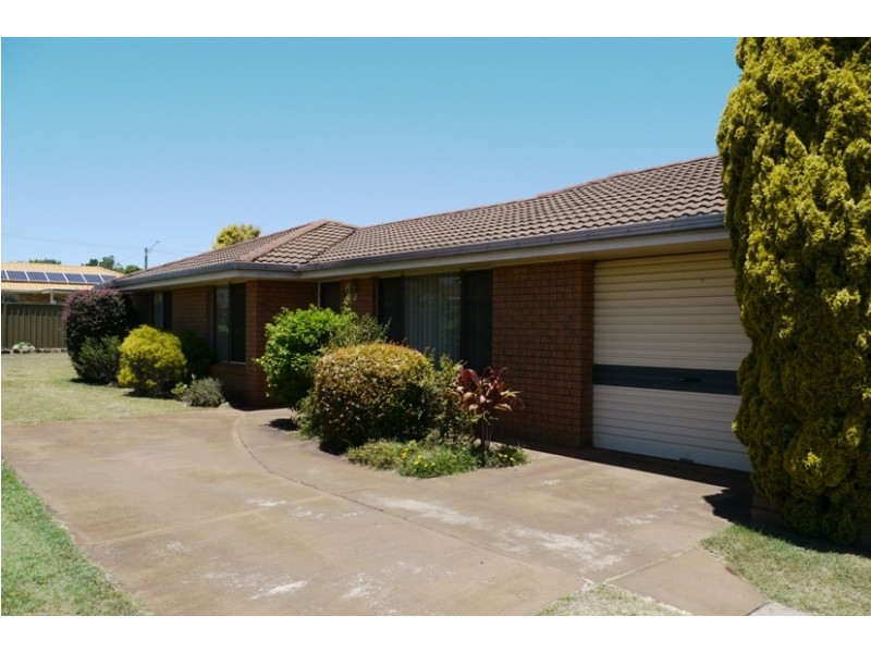 28 Matthews Street, Harristown QLD 4350