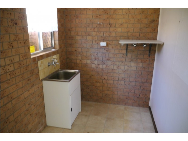 28 Matthews Street, Harristown QLD 4350