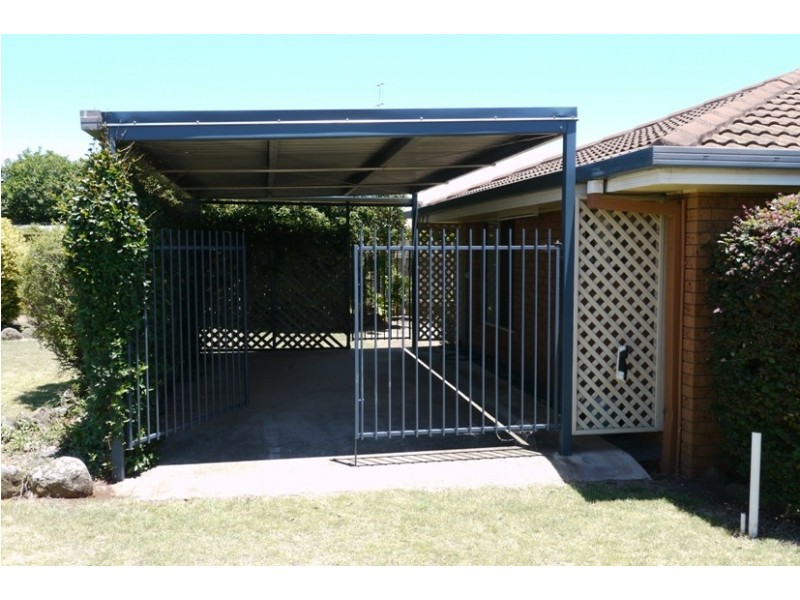 28 Matthews Street, Harristown QLD 4350