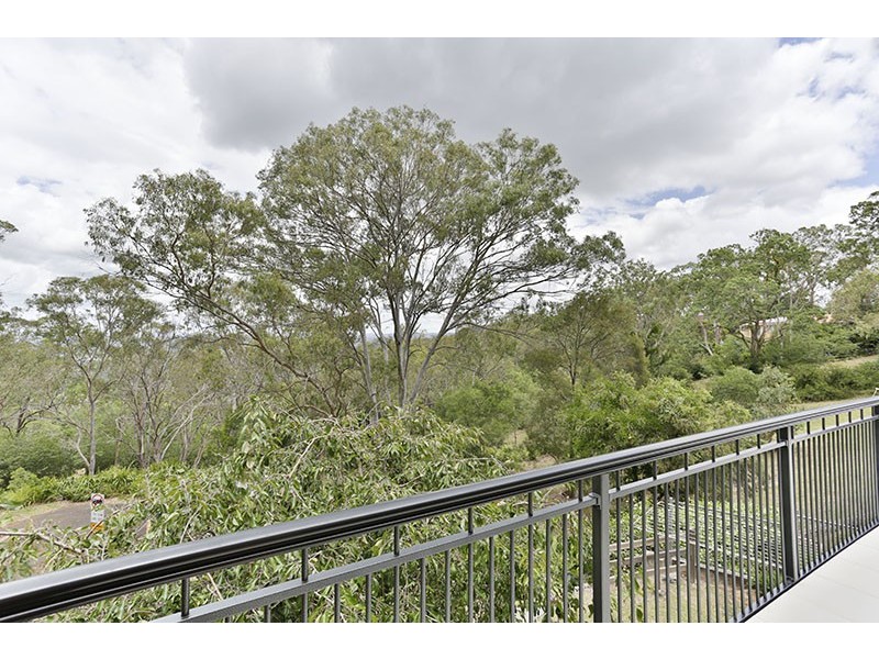 8 Panorama Crescent, Prince Henry Heights QLD 4350