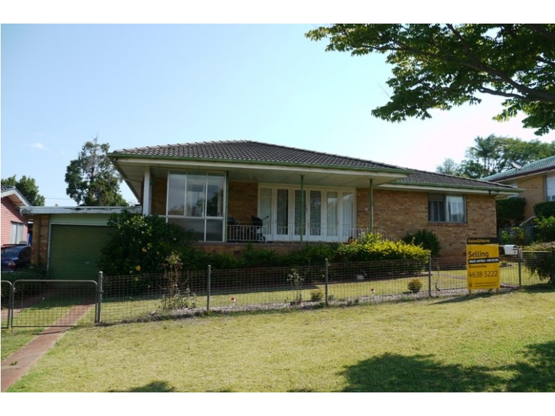 14 Hunter Street, Centenary Heights QLD 4350